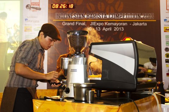 Food & Hotel Indonesia 2013 – A contestant in the hotly anticipated Indonesian Barista Competition at Food & Hotel Indonesia.